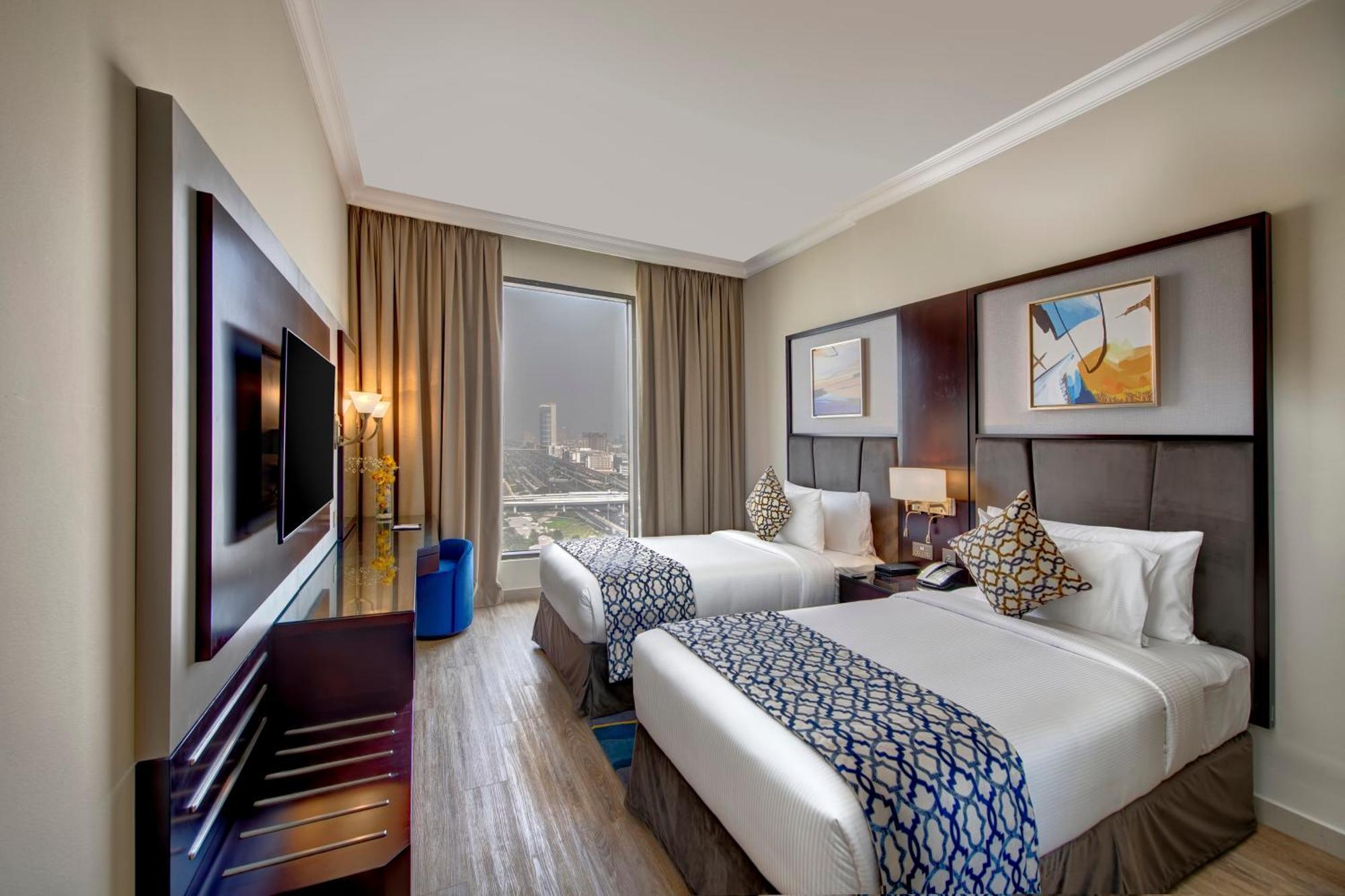 Aparthotel Two Seasons & Dubai