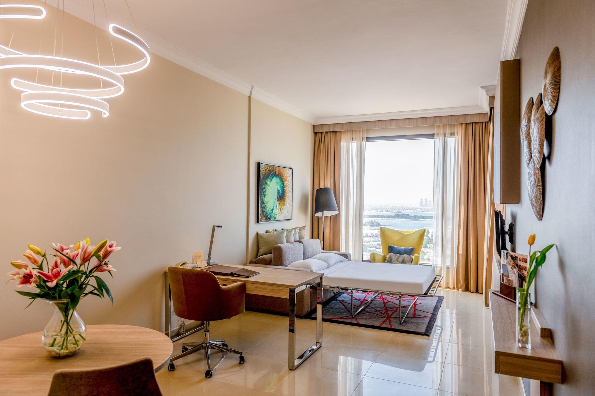 Two Seasons & 4* Dubai
